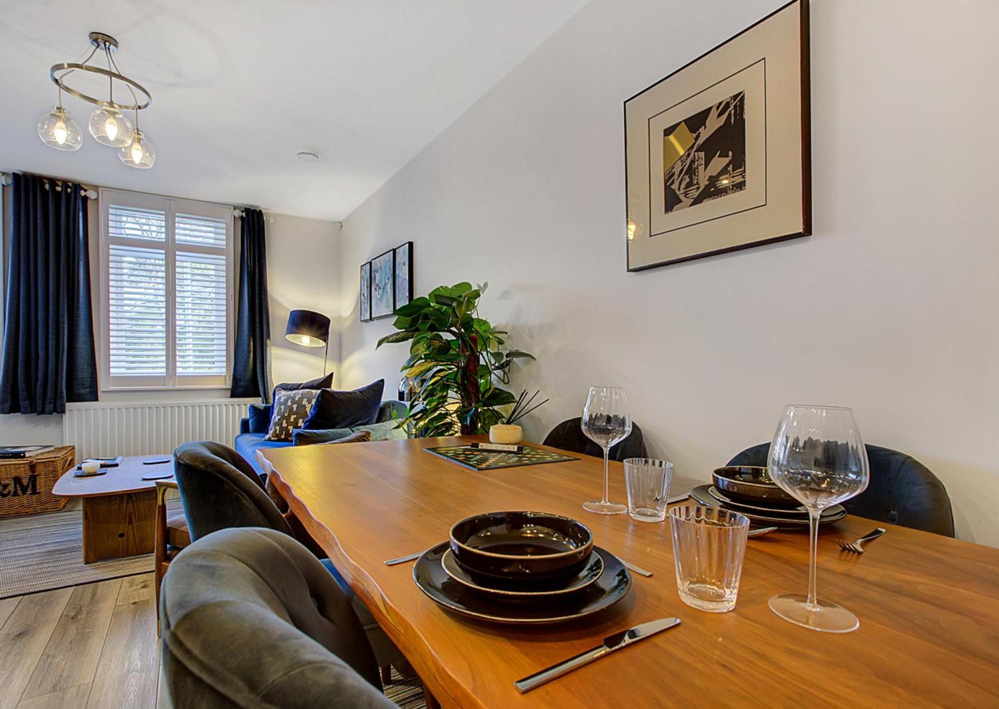 Stylish, Business Traveller Friendly Apartment, With Free Parking And Netflix Farnborough  Zewnętrze zdjęcie